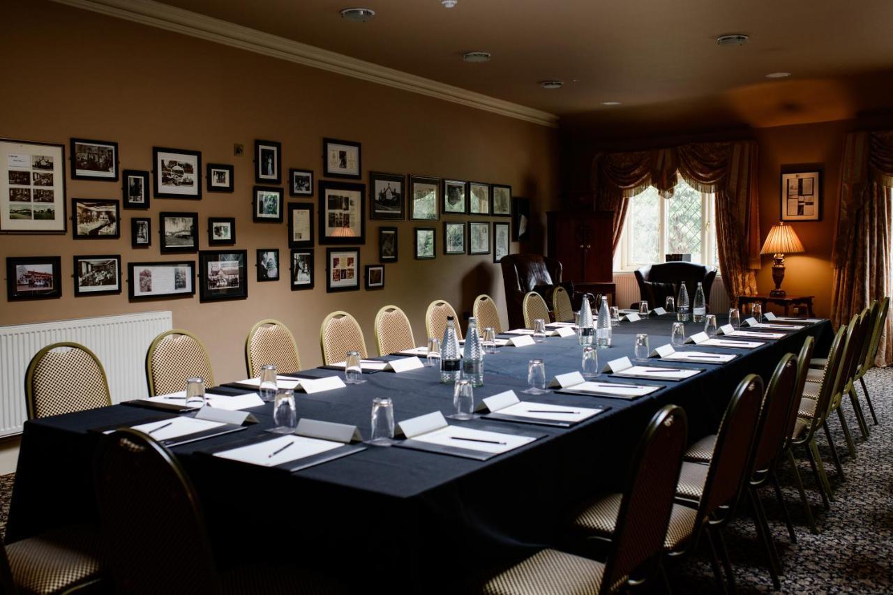 Ye Olde Bell Hotel & Spa เร็ทฟอร์ด ภายนอก รูปภาพ