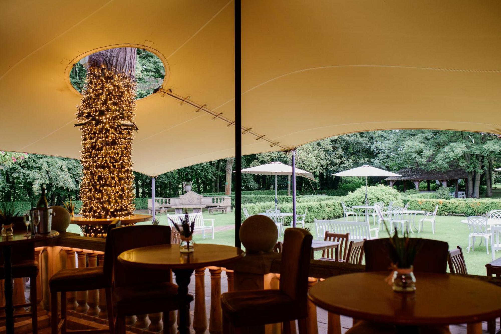 Ye Olde Bell Hotel & Spa เร็ทฟอร์ด ภายนอก รูปภาพ