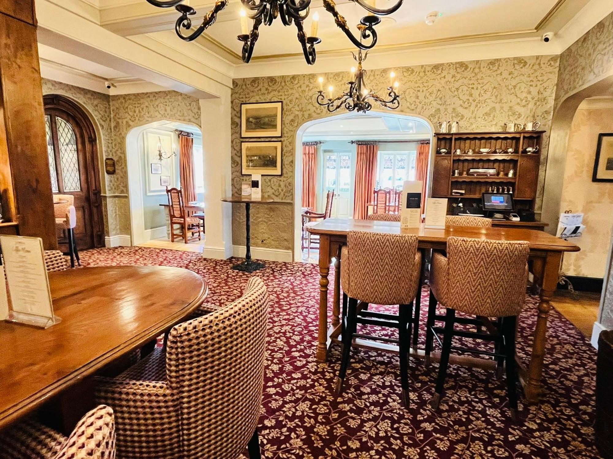 Ye Olde Bell Hotel & Spa เร็ทฟอร์ด ภายนอก รูปภาพ