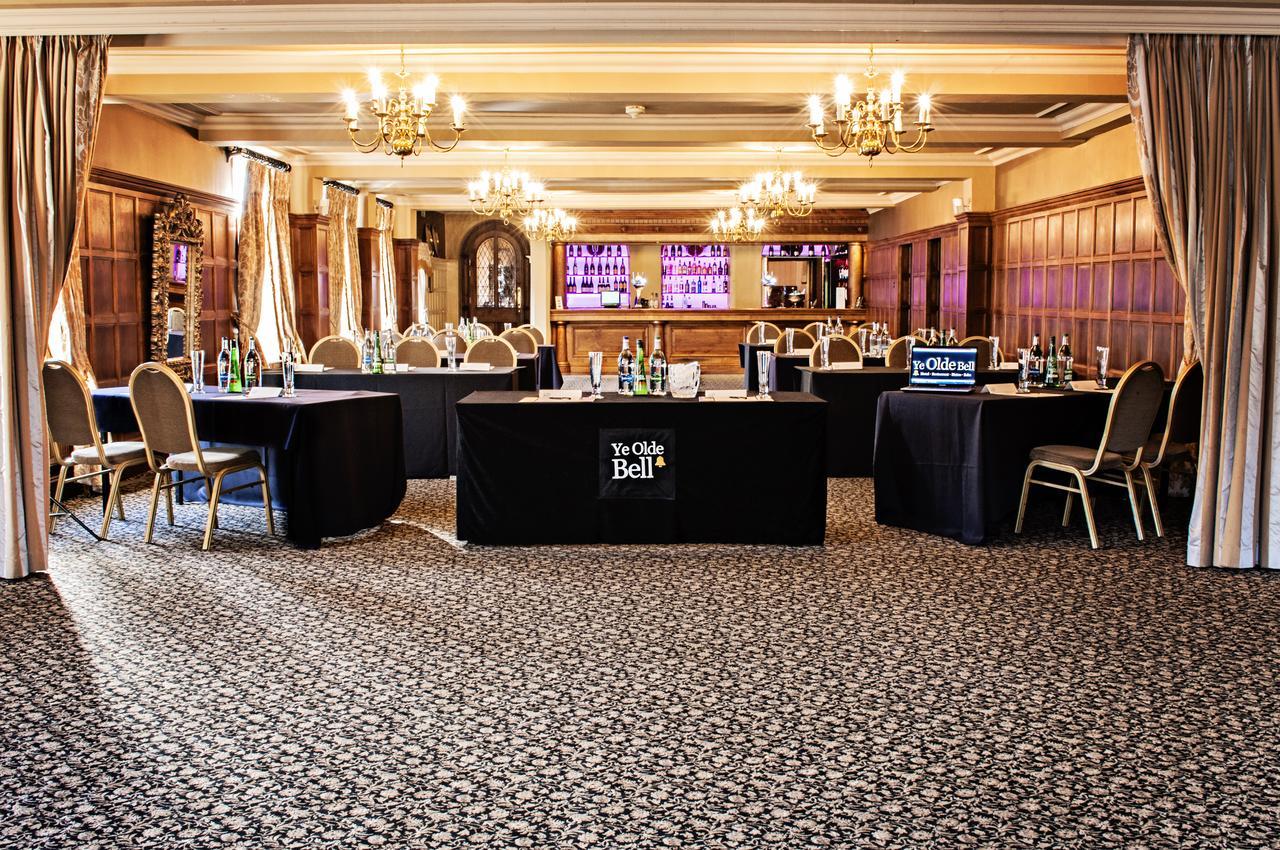 Ye Olde Bell Hotel & Spa เร็ทฟอร์ด ภายนอก รูปภาพ